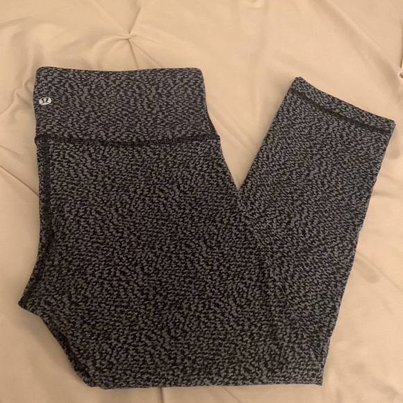 Lululemon Wunder under cropped leggings size 8 - Picture 2 of 3